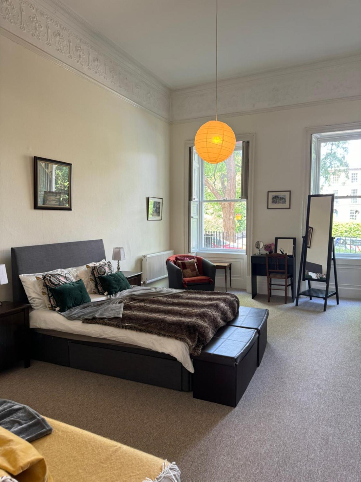 Grosvenor Apartments In Bath - Great For Families, Groups, Couples, 80 Sq M, Parking 外观 照片